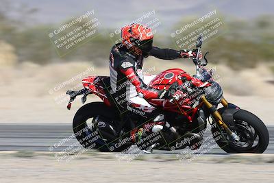 media/Dec-01-2025-Moto Forza (Mon) [[2daa91e15f]]/3-Beginner Group/Session 2 (Turn 7 Inside Pans)/